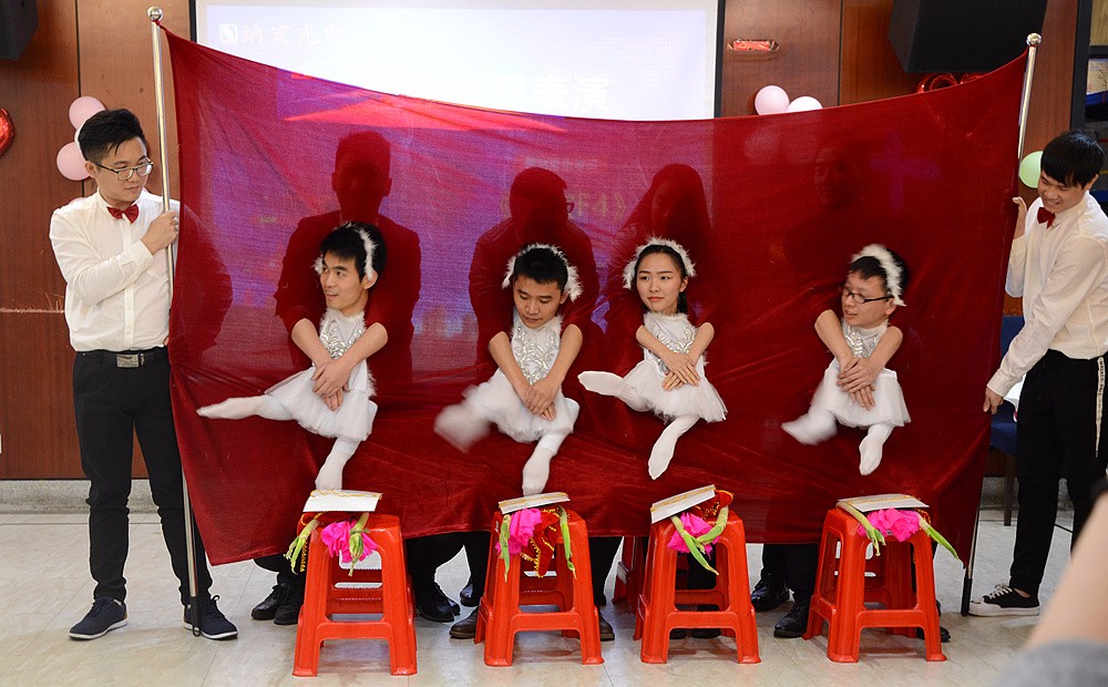 市場(chǎng)部節(jié)目表演